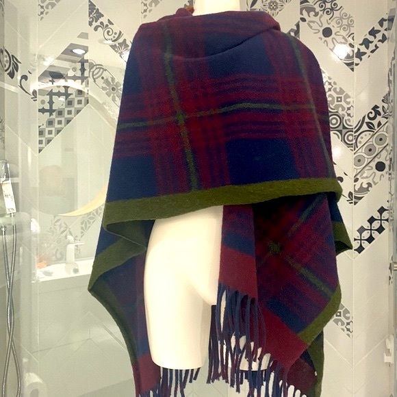 NWT Italian Made Plaid Open Front Knit Poncho Cardigan by CHERISHH - Picture 6 of 11